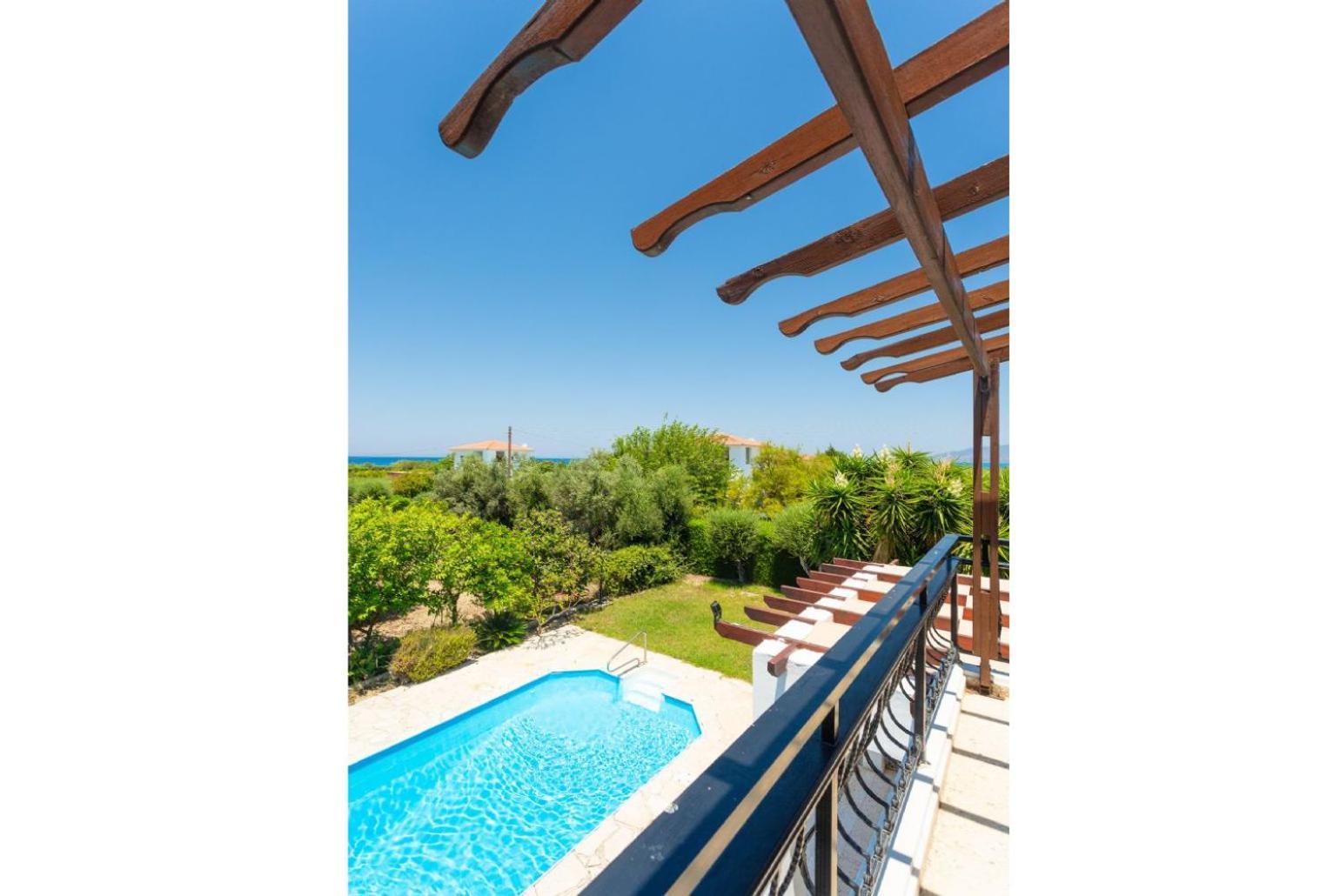 Sun Beach Villa Thio 폴리스 외부 사진
