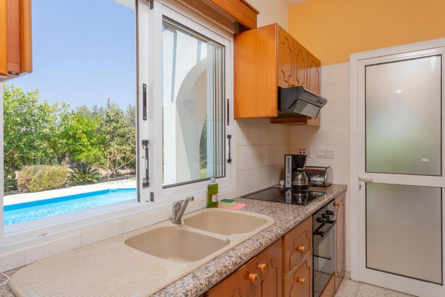 Sun Beach Villa Thio 폴리스 외부 사진