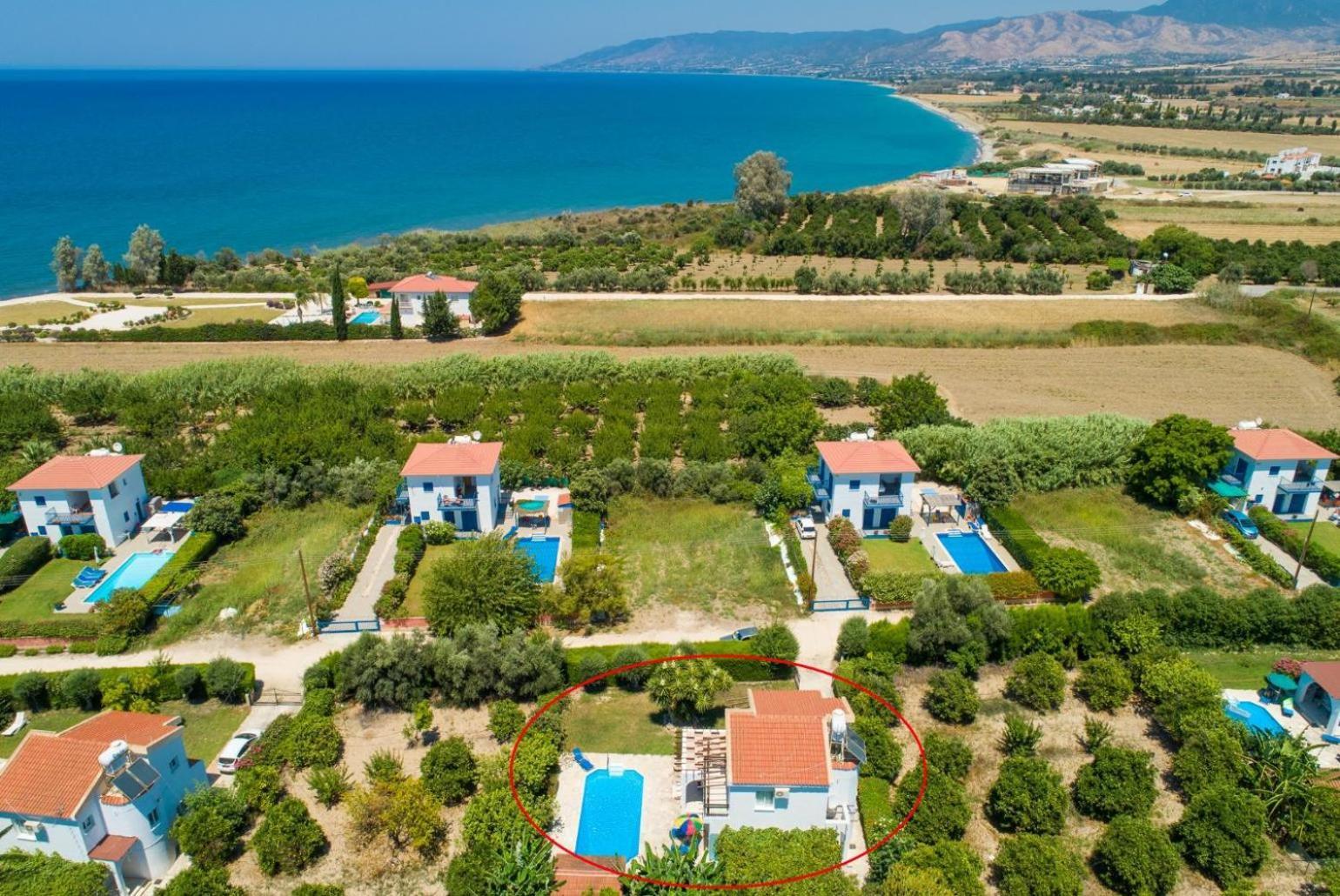 Sun Beach Villa Thio 폴리스 외부 사진